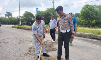 Penimbunan Jalan Berlubang
