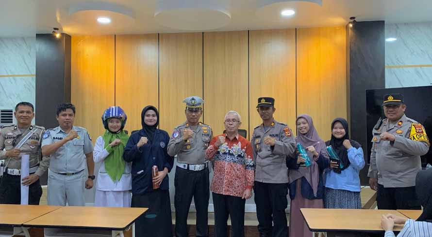 di Kampus Muhammadiyah Palopo