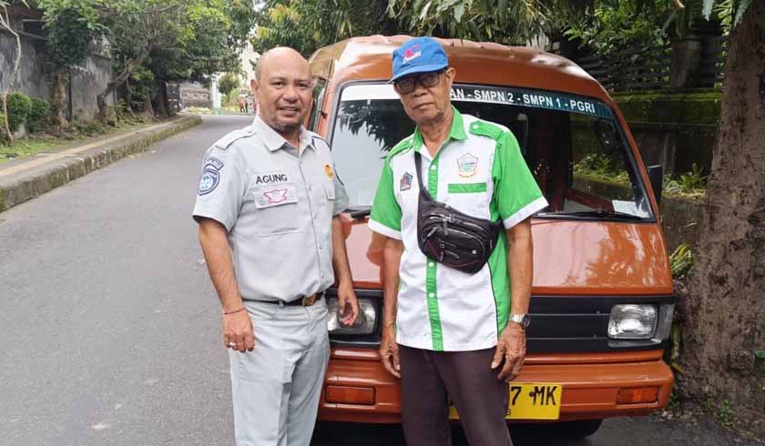 di Koperasi Angkutan Siswa Klungkung