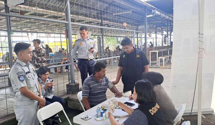 di Pelabuhan ASDP Punggur