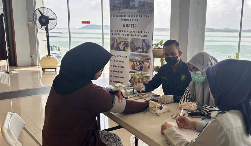 di Pelabuhan Domestik Punggur Batam