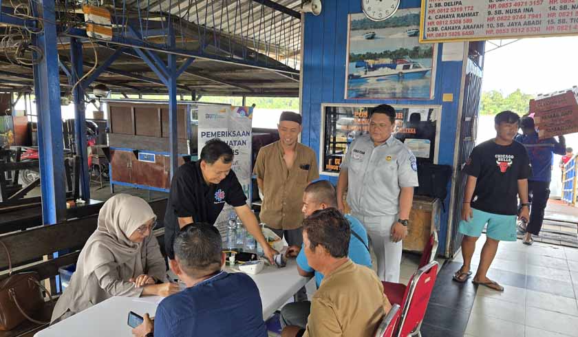 di Dermaga Kulteka Tanjung Selor