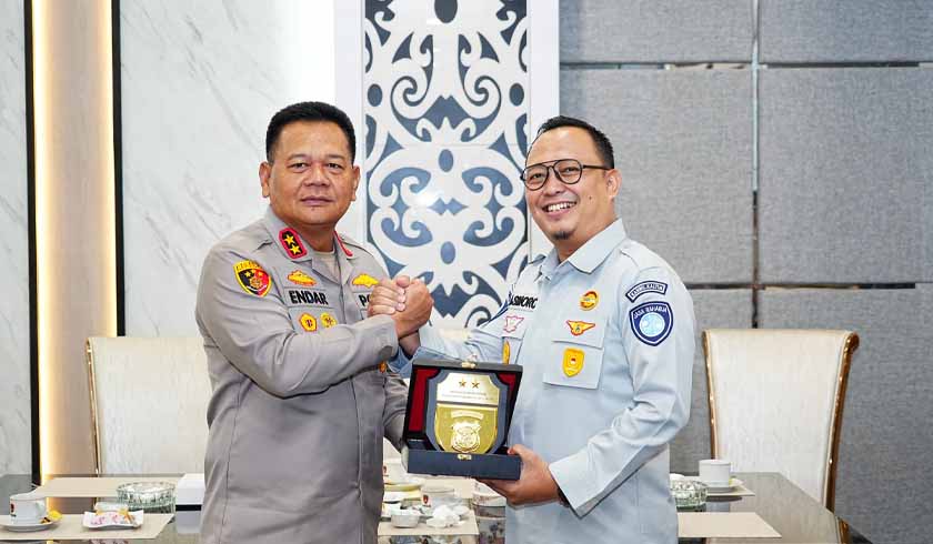 bersama Polda Kalimantan Timur