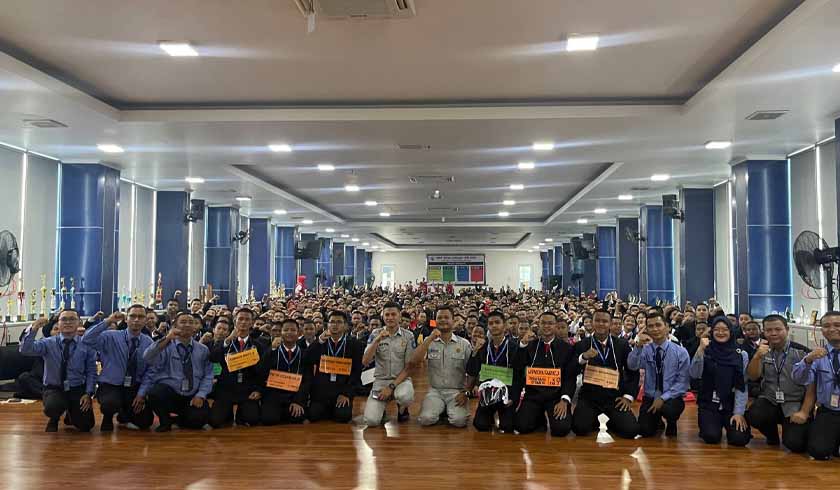 Di SMK Mitra Industri MM 2100 Cikarang