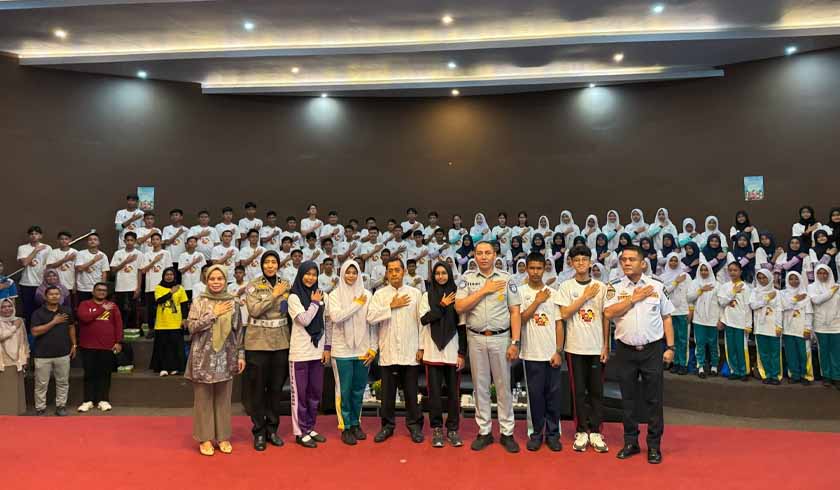 Informasi Keselamatan Lalu Lintas