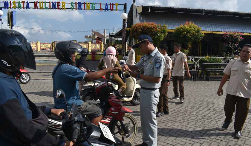 Kepatuhan Masyarakat