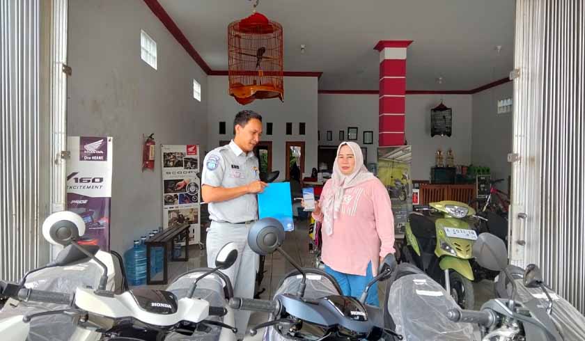 Melalui Aplikasi SIGNAL