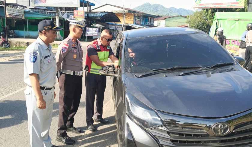 Pengendara di Bengkayang