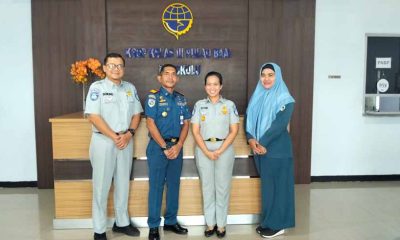 di Kawasan Pelabuhan Pulau Baai