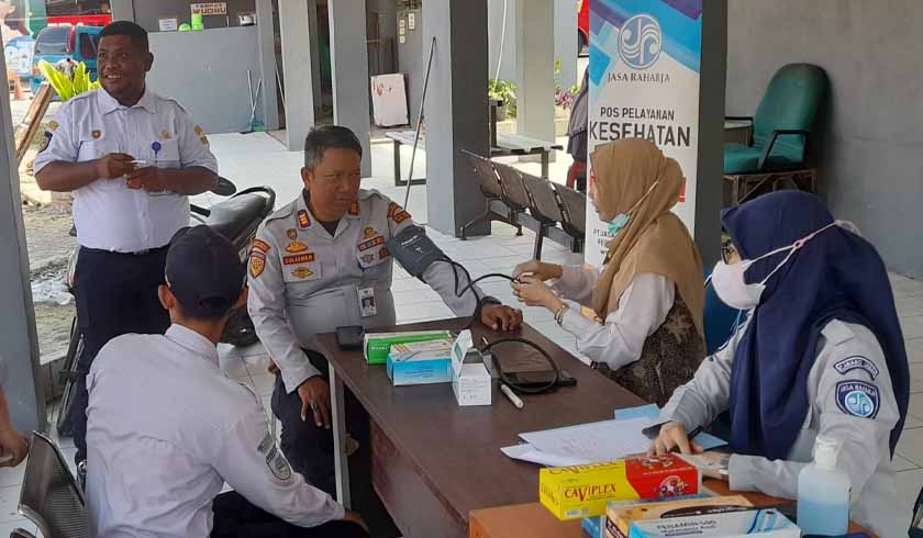 Di Terminal Klari Karawang