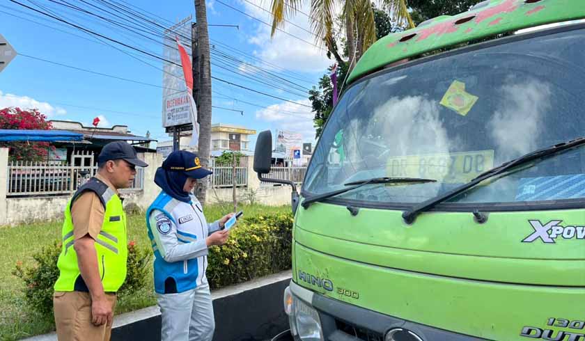 di Kabupaten Lombok Barat