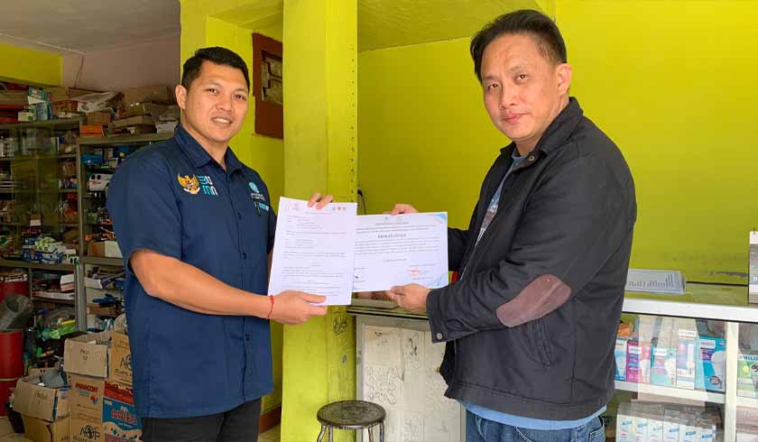 di Toko Sakura Dapat Es Krim Gratis