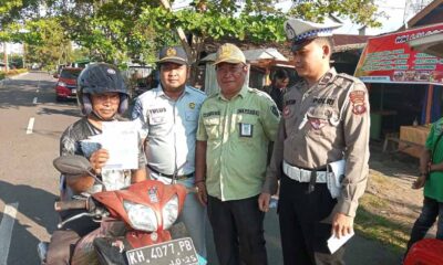 Berlalu Lintas dan Patuh Pajak