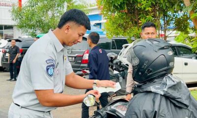 Bermotor Kepada Masyarakat