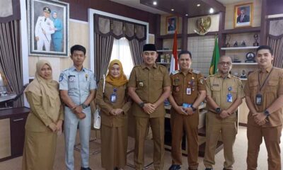 Kendaraan Dinas Plat Merah