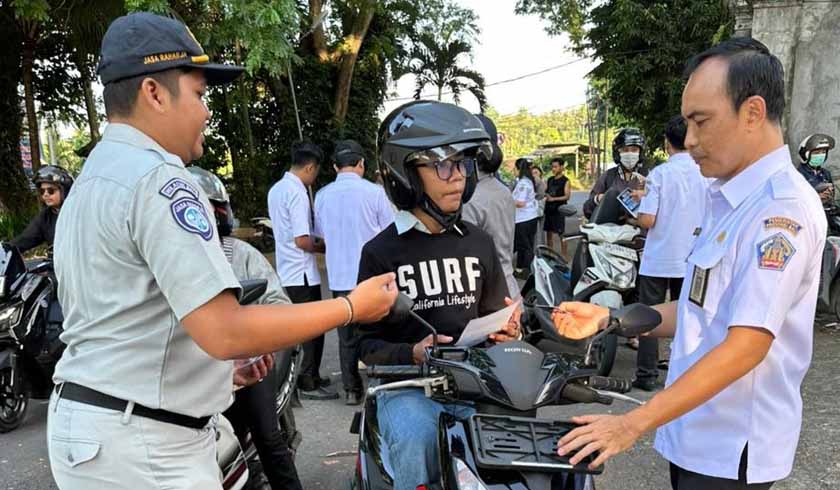 Pajak Kendaraan Bermotor