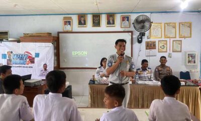 Tangan Kesadaran Lalu Lintas