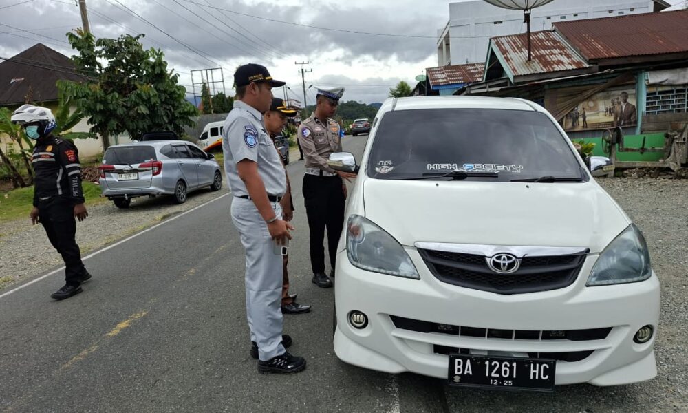 Operasi Gabungan di Sungai Lambai
