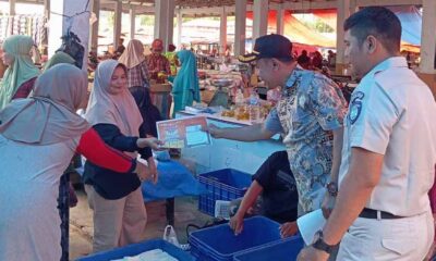 di Pasar Baru Padang Aro