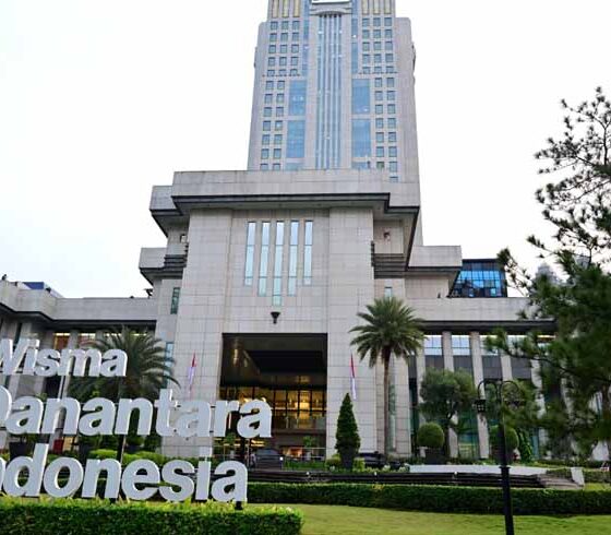 Merah Putih Bond