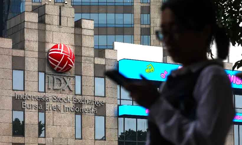 IHSG ambruk