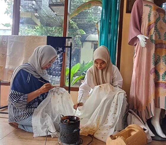 Hari Batik Nasional